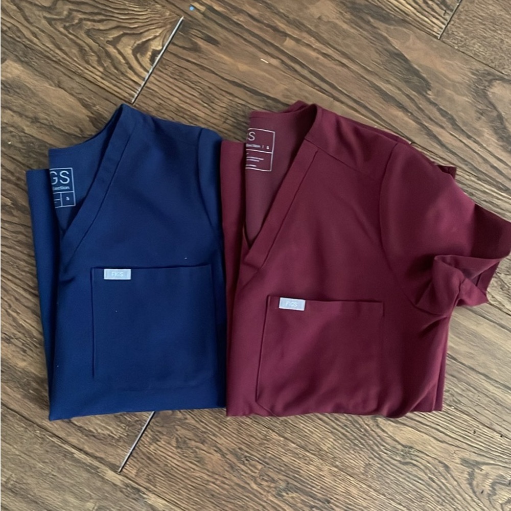 Two top bundle. FIGS navy and maroon one pocket top.